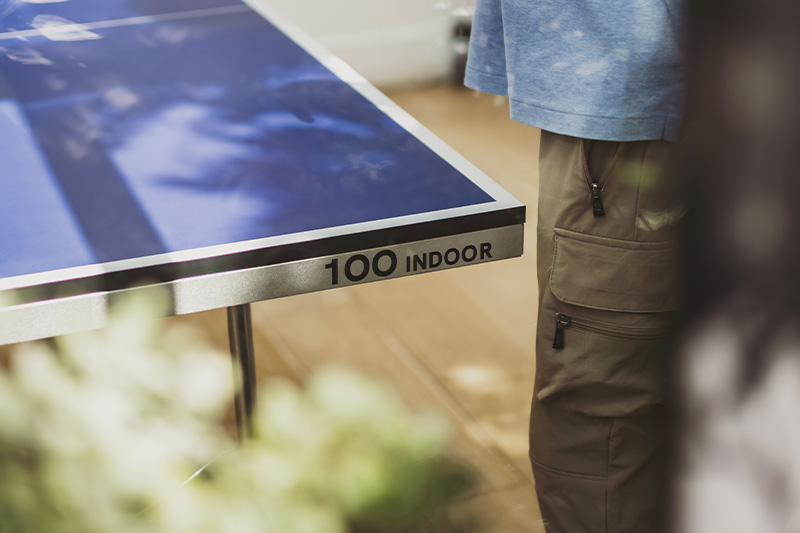 encadrement de la table de ping pong Cornilleau 100 indoor